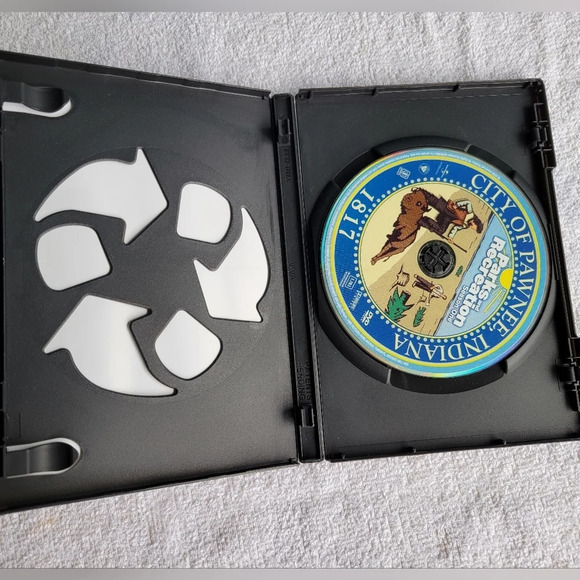 Parks and Recreation DVD Season One Pre-Owned - Picture 3 of 5